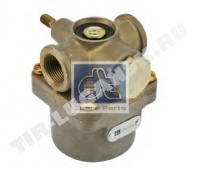 Adaptor valve